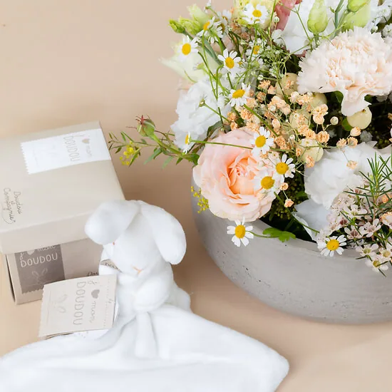 Douceur arrangement with the plush bunny comforter and its gift box
